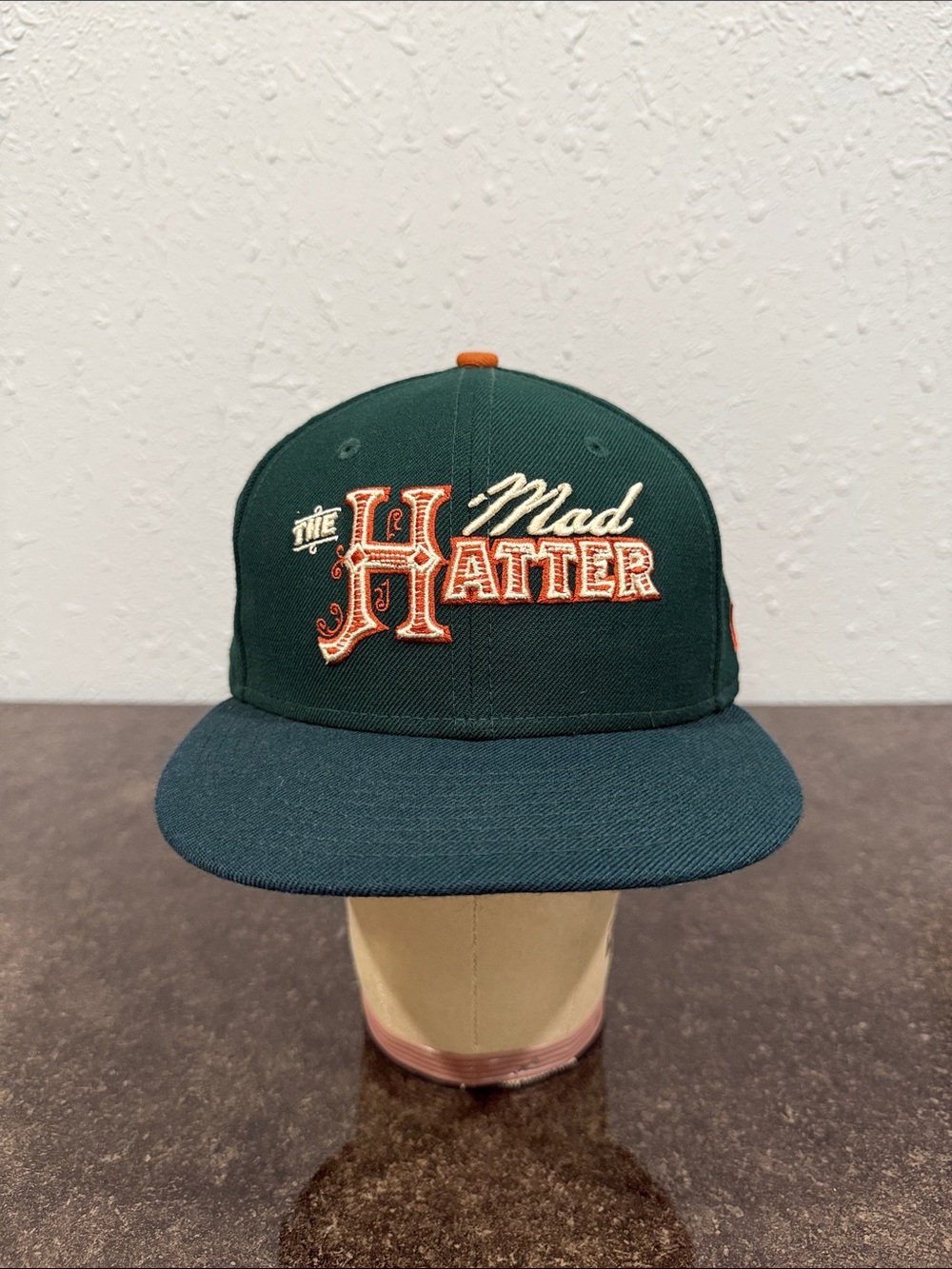 New Era Disney Alice in‎ Wonderland The Mad Hatter Embroidered Cap 7 (55.8CM)